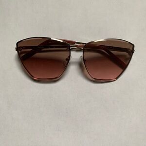 Guess GF0401 32F Cat-Eye Sunglasses in Brown Gradient with Gold Accent